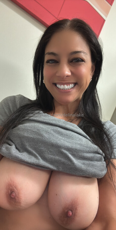 Delinalake xxxスター 画像