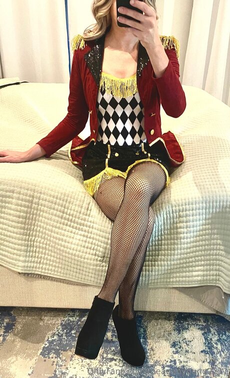 Meaganyoung2211 アート女優 写真