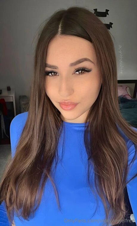 Vickyangelfree セクシーモデル 写真