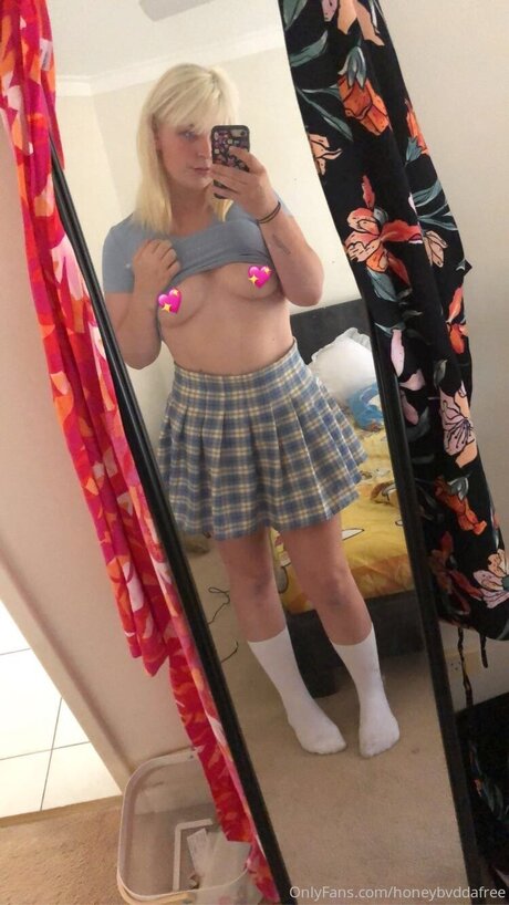 Honeybvddafree ポルノスター xxx 写真