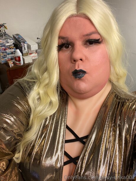 Sissy Erika001 ポルノスター 独占 画像