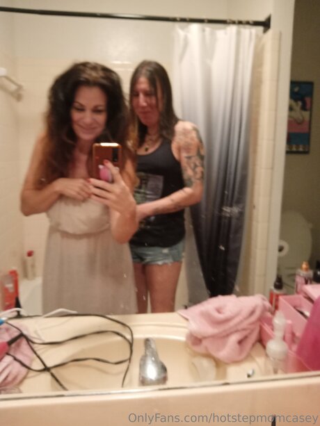 Hotstepmomcasey ポルノスター セクシー 写真