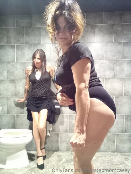 Hotstepmomcasey 独占ポルノスター 写真