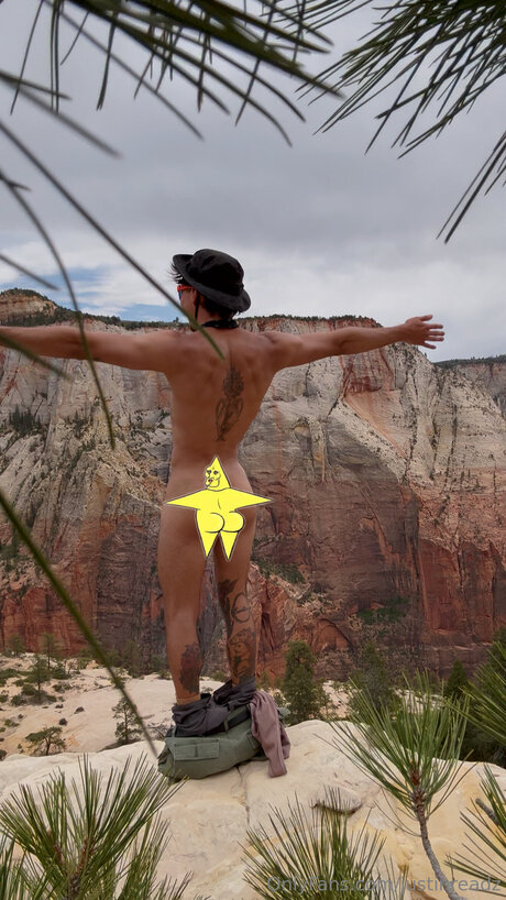 Justinreadz アートモデル ギャラリー