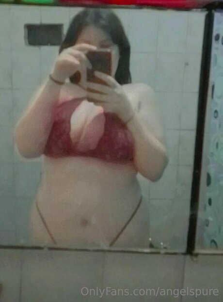 Angelspure 裸の女優 写真