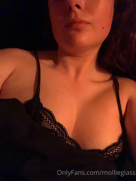 Mollieglass ヌードモデル 画像