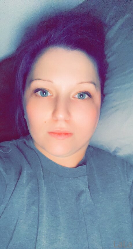 Goldengurl999 エロティック女優 画像