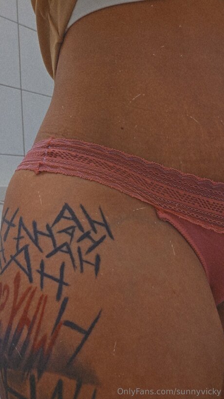 巨乳 射精 OnlyFans 無料xxx 写真