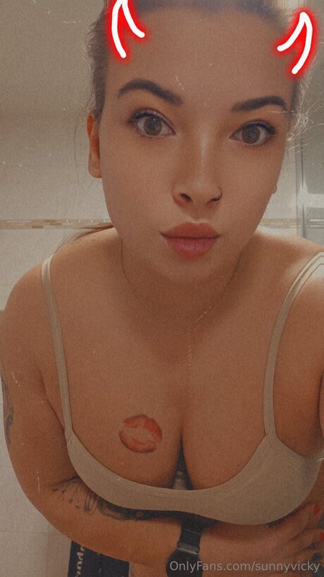 Sunnyvicky セックスポルノスター 写真