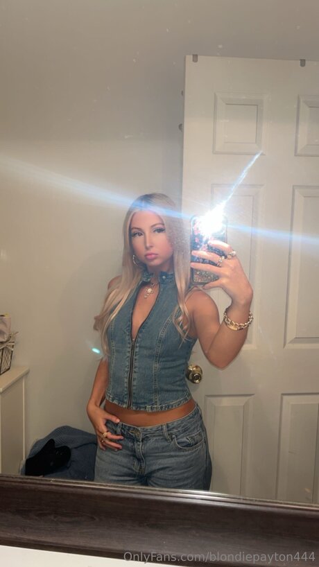 Blondiepayton444 裸の女優 写真