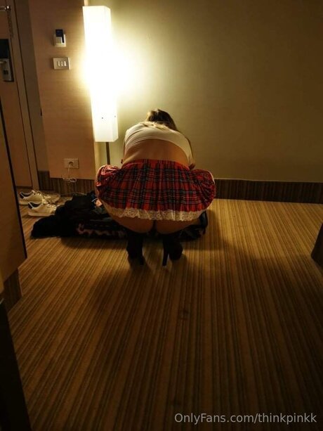 Thinkpinkk ポルノスター ヌード 写真