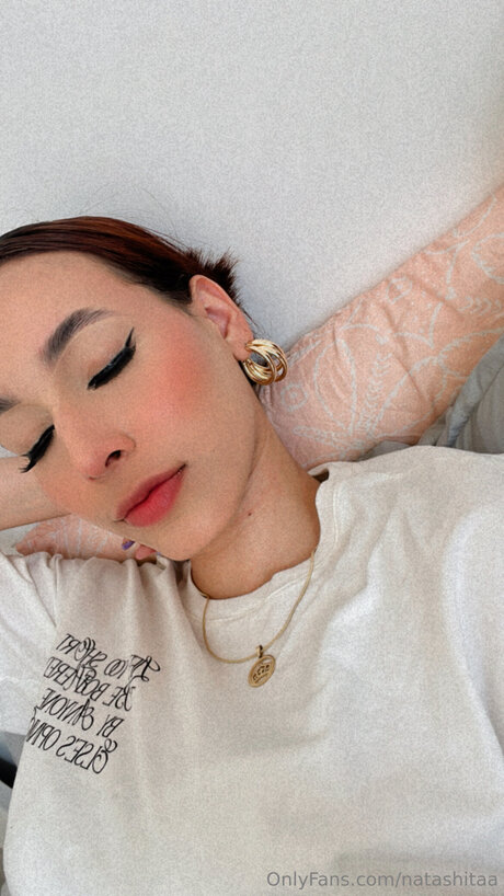 Natashitaa ポルノスター 高品質 写真