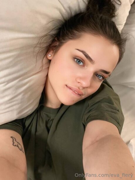 Eva Fiery アダルト女優 画像