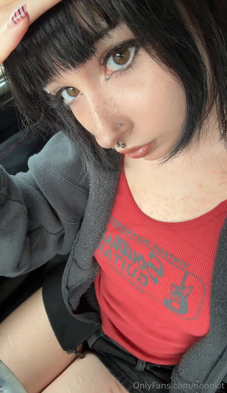 Neonkit 高品質のポルノスター 写真