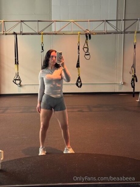 Beaabeea アダルトスター 写真