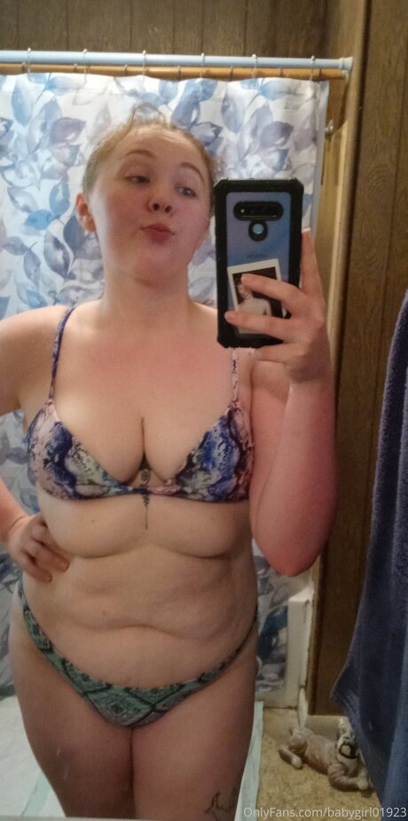 Babygirl01923 美しいスター 写真