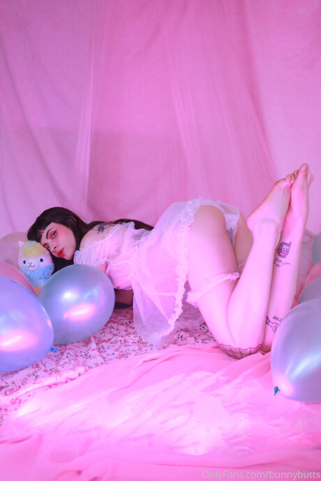 Bunnybutts 美しいモデル 写真