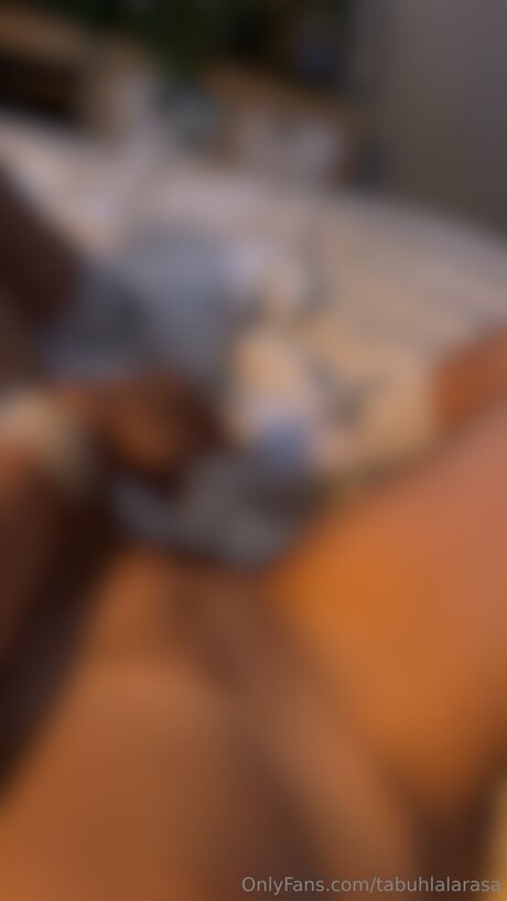 Tabuhlalarasa 美しいモデル 写真