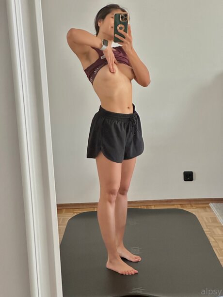 Alpsyyy ポルノスター HD アーカイブ