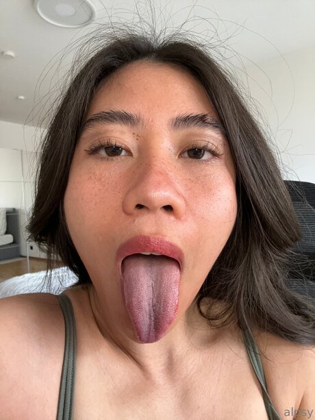 Alpsyyy ヌード女優 写真