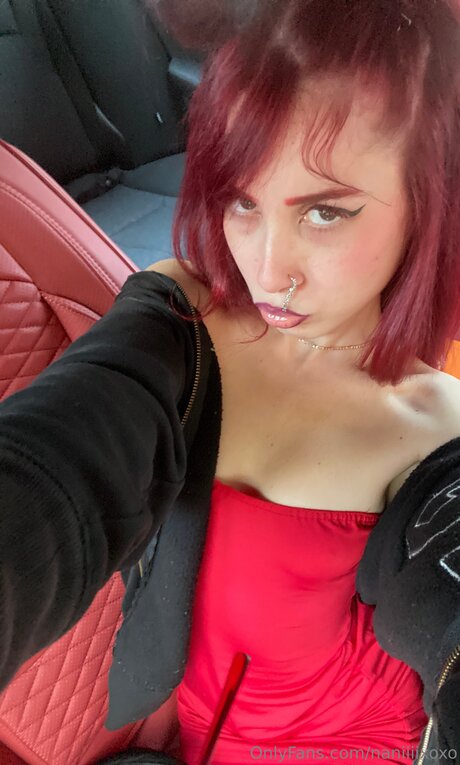 客室乗務員 OnlyFans ホットセクシー 画像