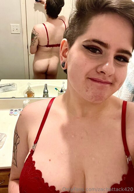 PawgトランスOnlyFans 無料ヌード 画像