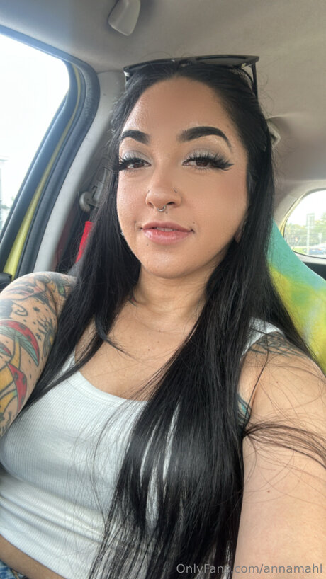 Annamahl 素敵なポルノスター ギャラリー