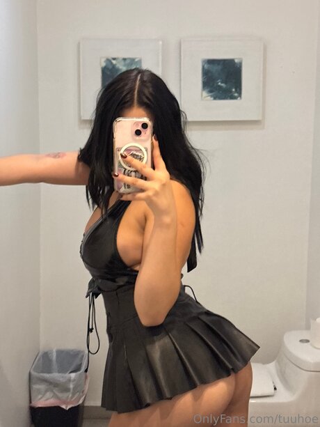 大きな黒いチンポ OnlyFans アート裸 写真