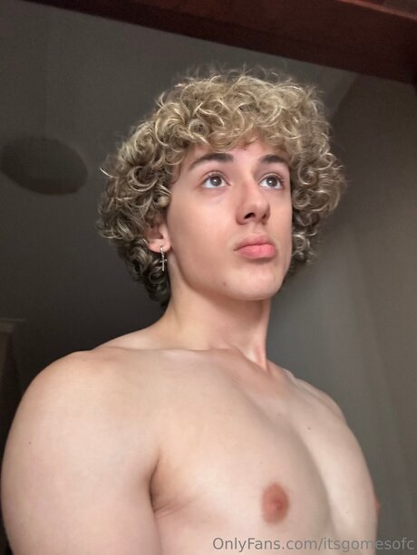 asmrベイビーonlyfans エロチック 写真