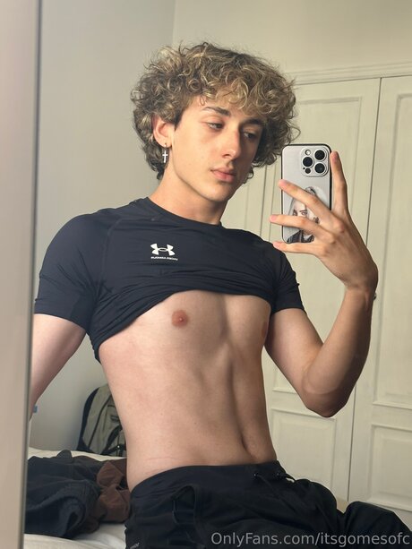 アマチュアペッギングOnlyFans アート裸 画像