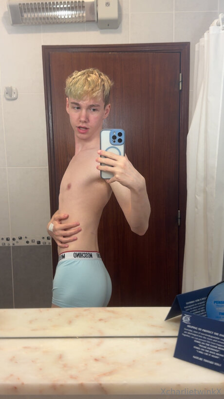 Xcharlietwinkx ポルノスター ヌード 画像