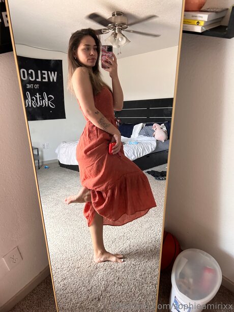 Sophieamirixx アダルトモデル 写真