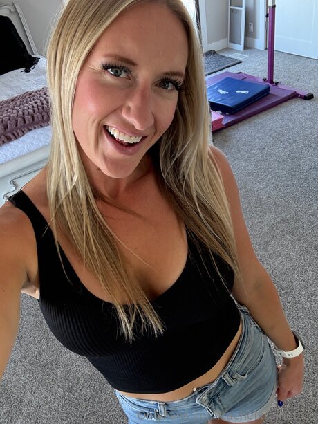 Rachelxrainefree 無料女優 写真