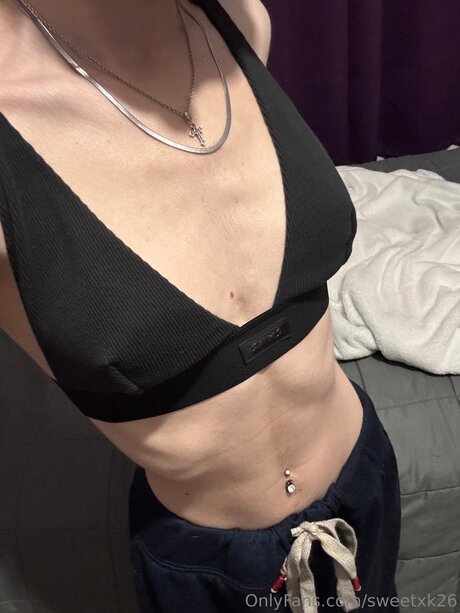 かわいい巨乳OnlyFans アートヌード 写真