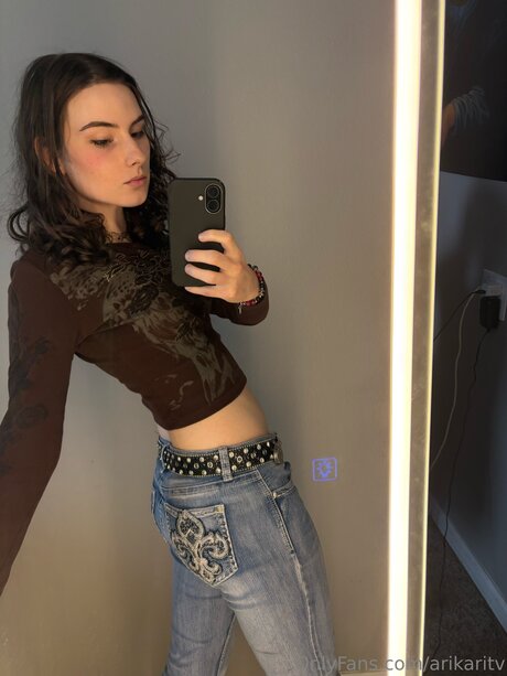 Arikaritv スター xxx 画像