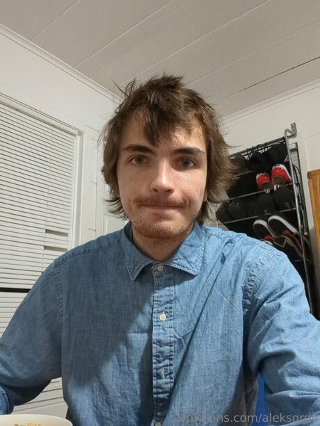 小人エボニーOnlyFans セクシーヌード 写真