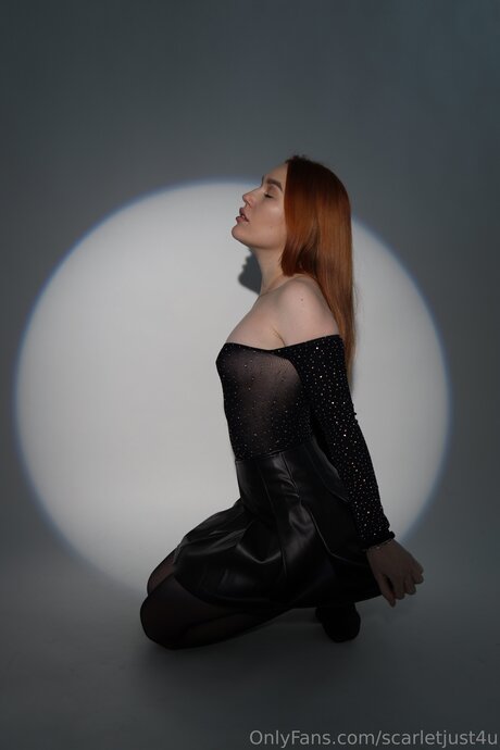 Scarletjust4u エロティックなポルノスター 写真