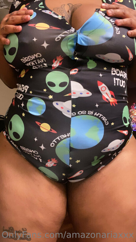 Amazonariaxxx ホットなポルノスター 画像