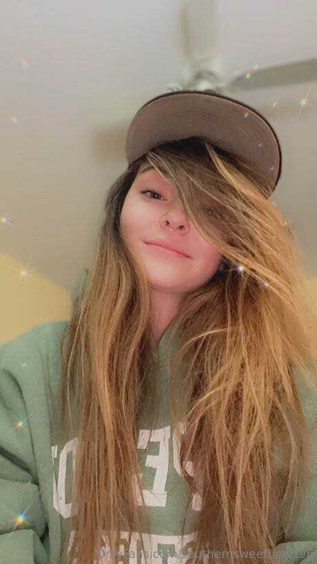 ぽっちゃりエモOnlyFans ホットヌード 写真