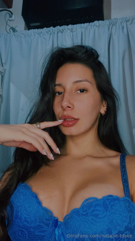 Natalie Blake アートモデル 画像