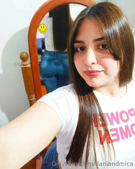 Miccamill ヌードスター 写真