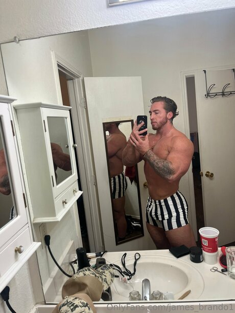 James Brando1 HDスター 画像