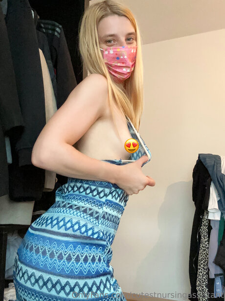 Cutestnursingassistant ヌードモデル 写真