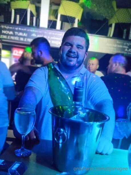 Djomigee セックスモデル 画像