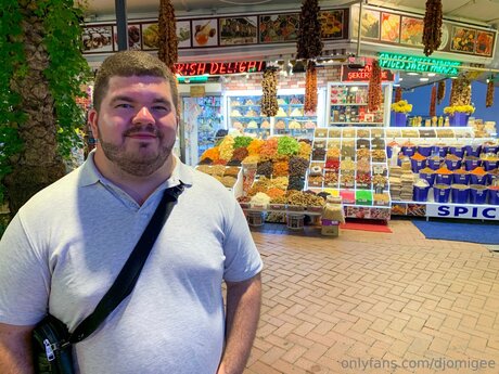 Djomigee ポルノモデル 画像