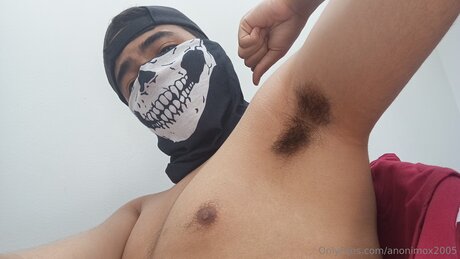 シーメールランジェリーOnlyFans アートヌード 画像