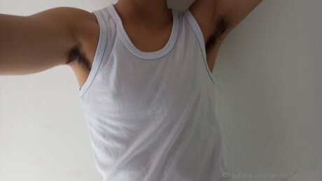 巨乳 射精 OnlyFans トップ 画像