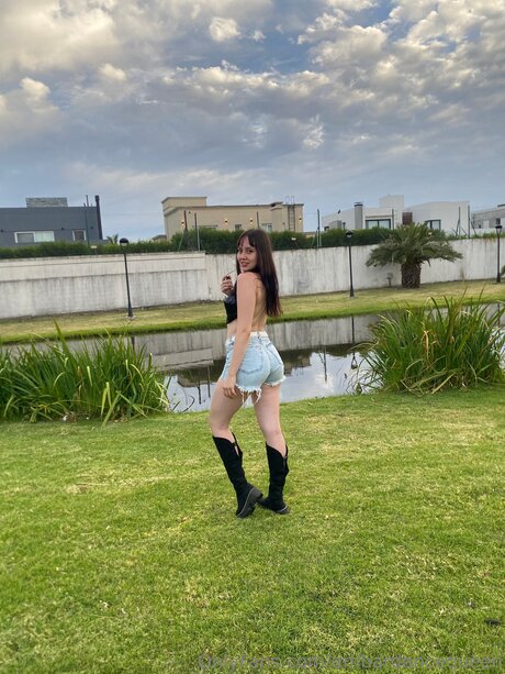 Ambarlatingirl HDポルノスター 画像