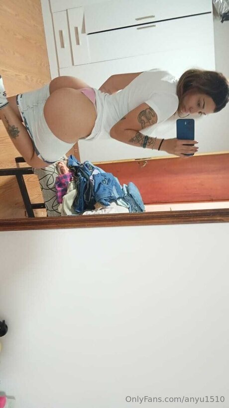 ニューハーフ ドミナトリックス OnlyFans 無料ヌード アーカイブ