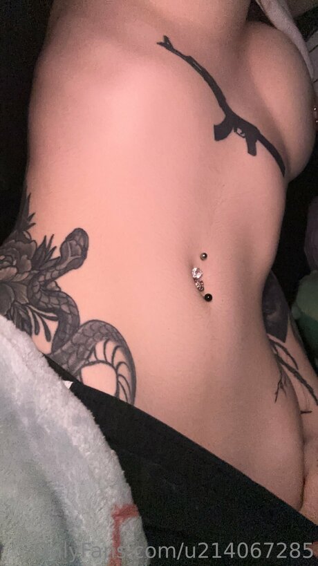 U214067285 セックスモデル 写真